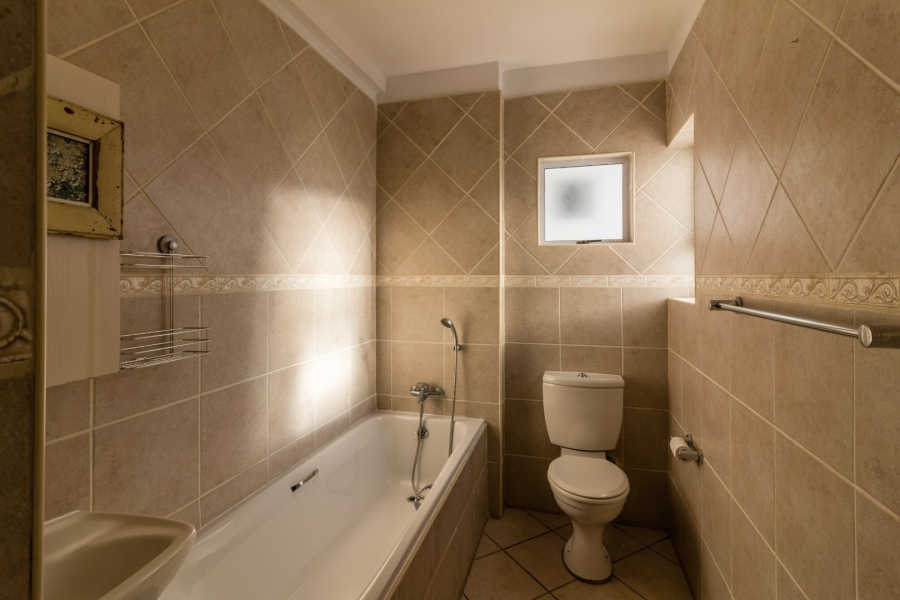To Let 2 Bedroom Property for Rent in Reebok Western Cape